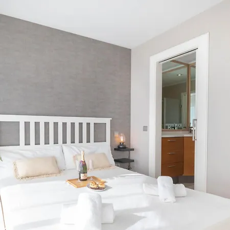 Coronado Marbesa - Happy