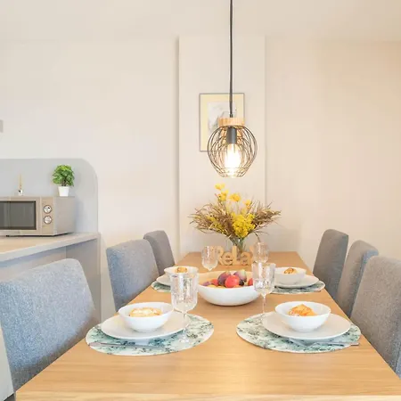 Coronado Marbesa - Happy