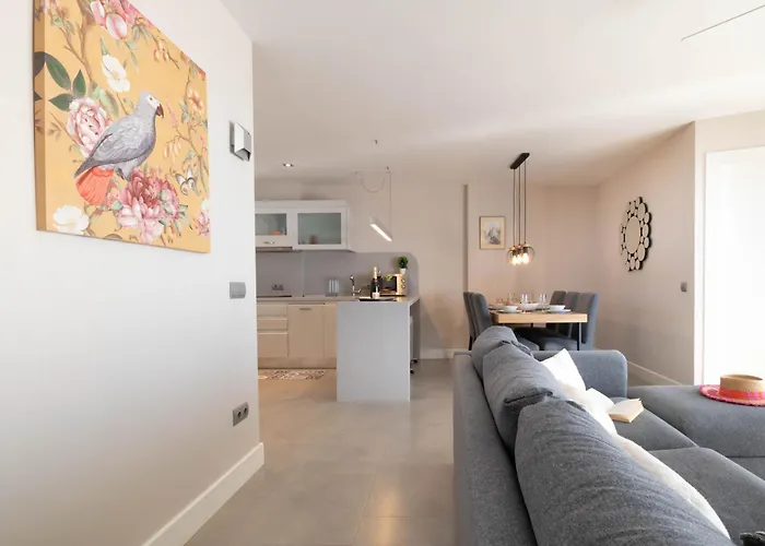 Coronado Marbesa - Happy *